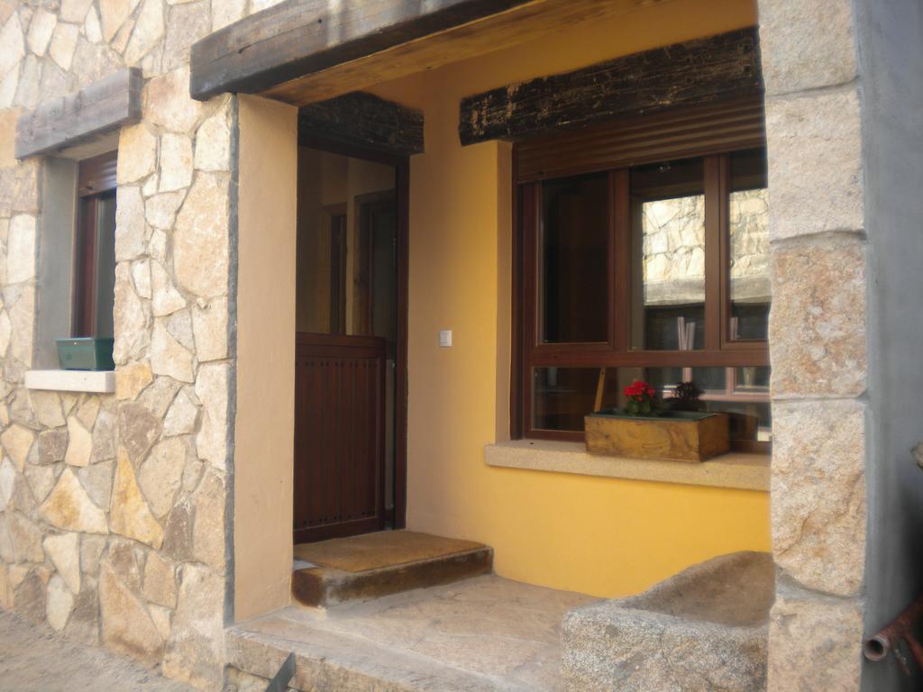 Hostal Rural Las Cuatro Calles San Martín del Pimpollar Zewnętrze zdjęcie