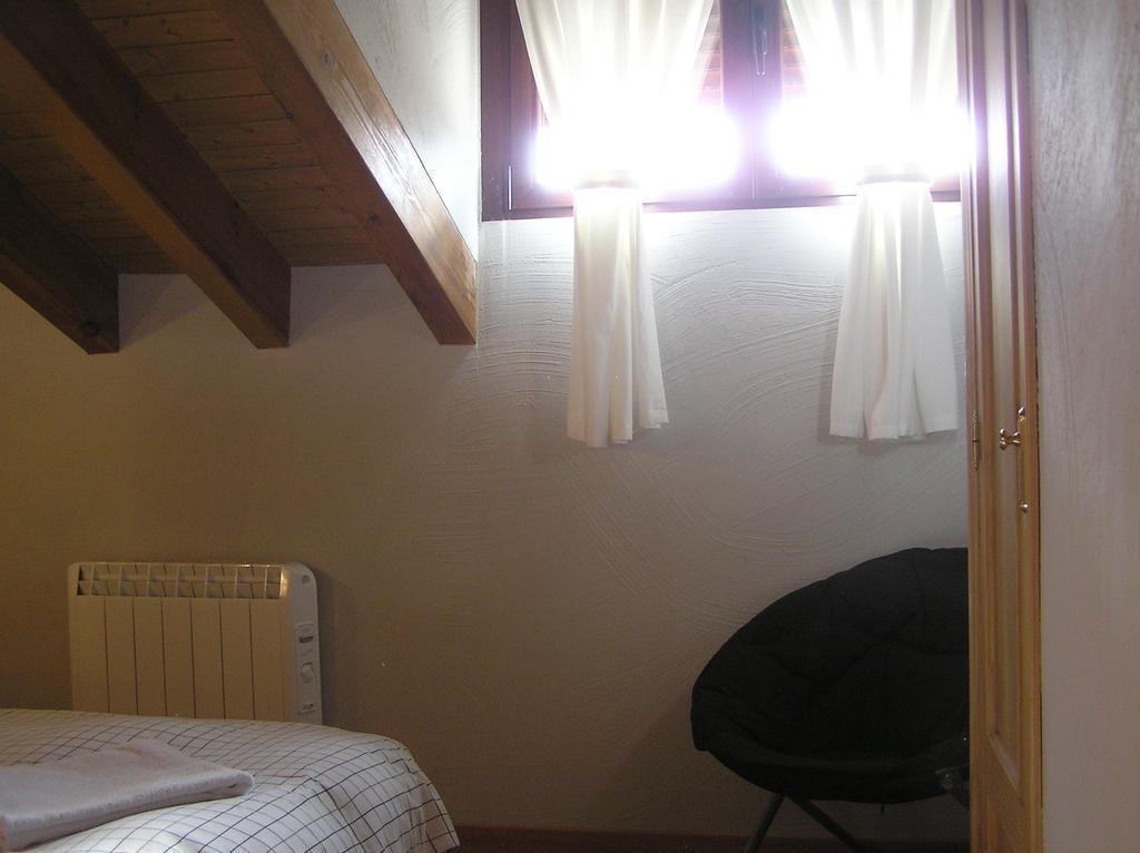 Hostal Rural Las Cuatro Calles San Martín del Pimpollar Zewnętrze zdjęcie
