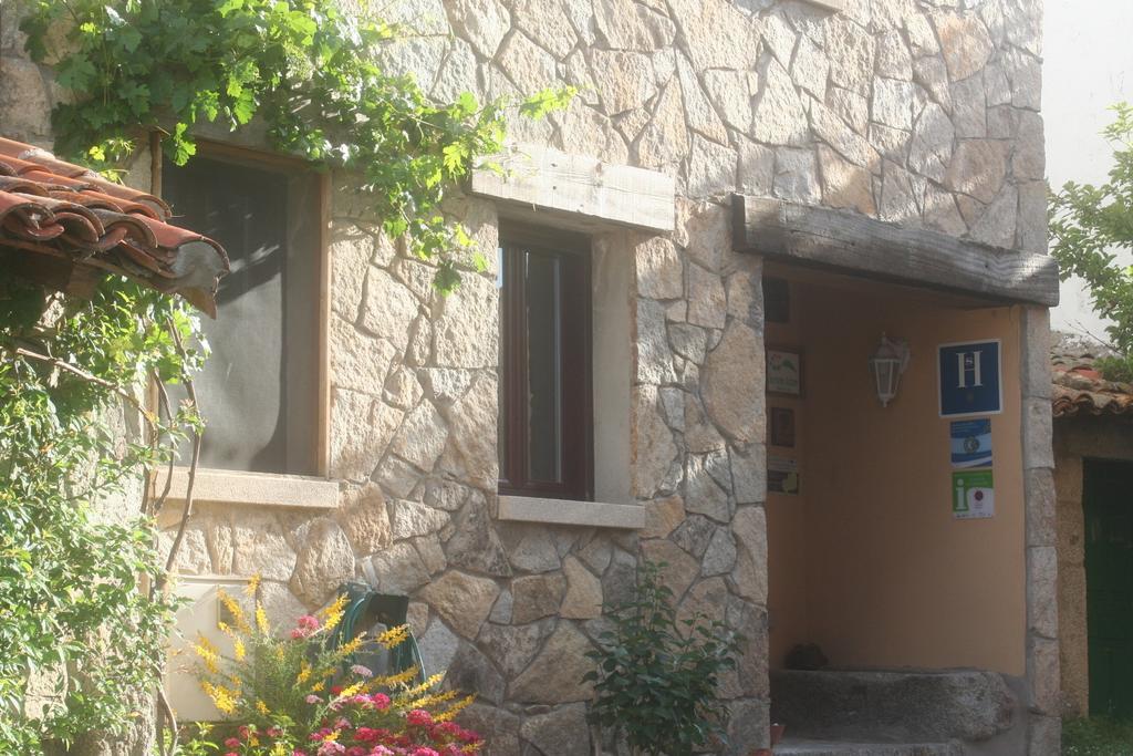 Hostal Rural Las Cuatro Calles San Martín del Pimpollar Zewnętrze zdjęcie