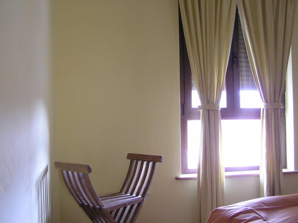 Hostal Rural Las Cuatro Calles San Martín del Pimpollar Zewnętrze zdjęcie